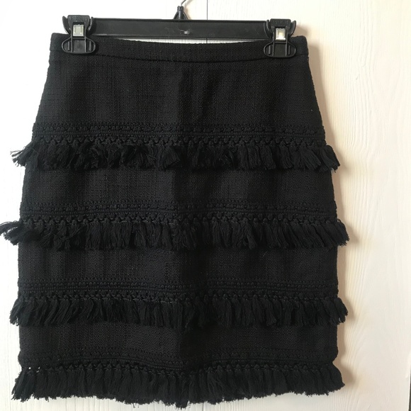 H&M Dresses & Skirts - H&M black fringe skirt size 4